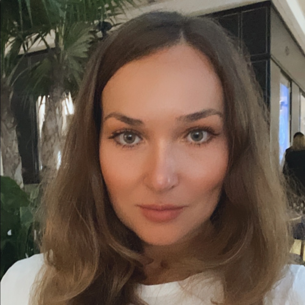 Meet your Posher, Valeria